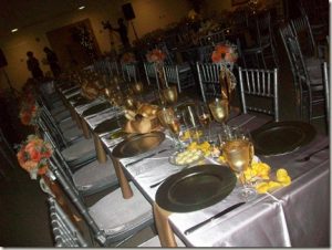 the head dine table