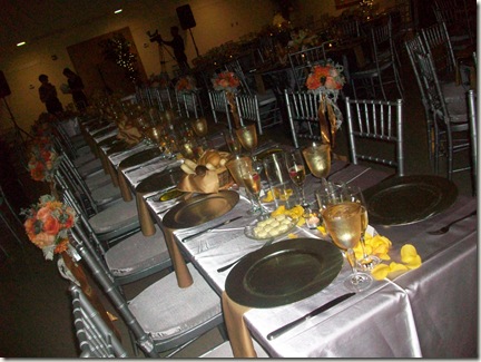 the head dine table