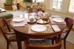 sandys dinner table